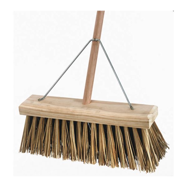 Broom 450 - timber backed bassine cane